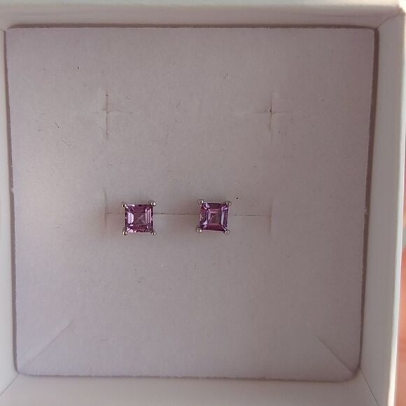 0.56 Carat Brazilian Amethyst Earrings - Picture 4 of 9